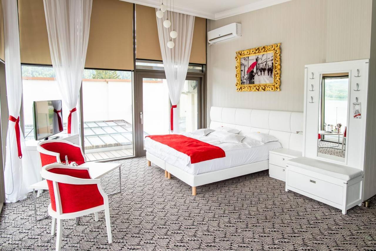 Hotel Roser House Boutique - Pe Malul Lacului Colibiţa Δωμάτιο φωτογραφία