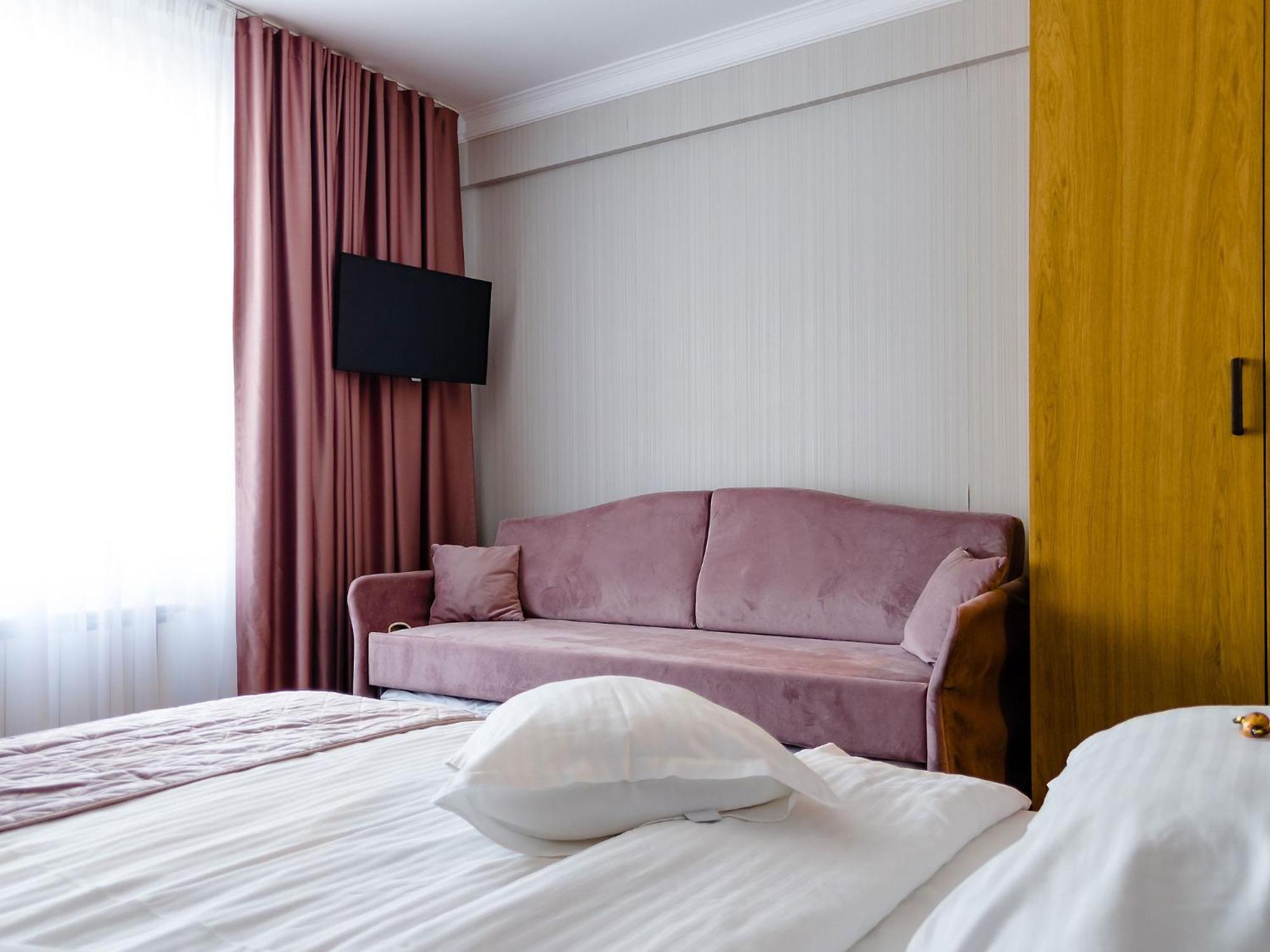 Hotel Roser House Boutique - Pe Malul Lacului Colibiţa Εξωτερικό φωτογραφία